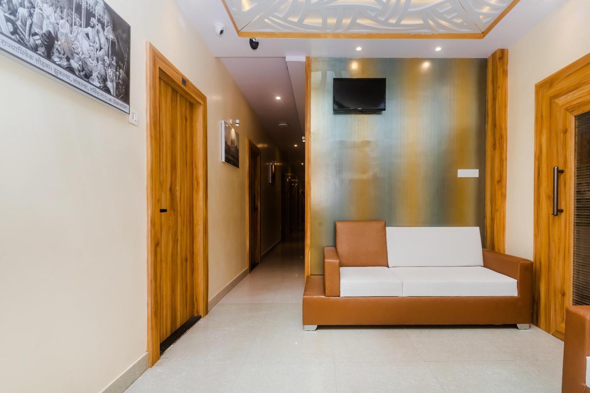 Hotel Sun City Near Saifee Hospital And Hn Reliance Bombaim Exterior foto