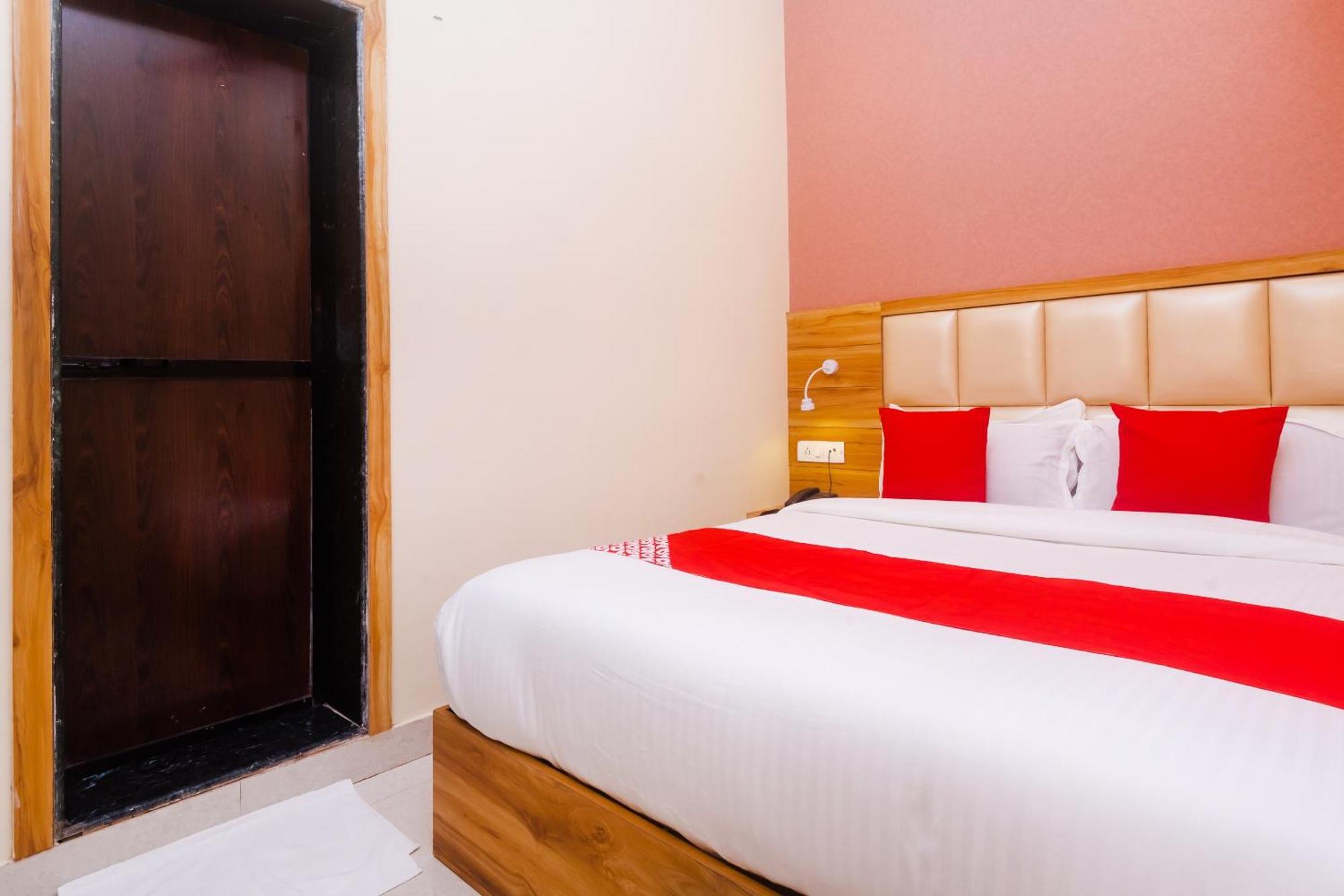 Hotel Sun City Near Saifee Hospital And Hn Reliance Bombaim Exterior foto