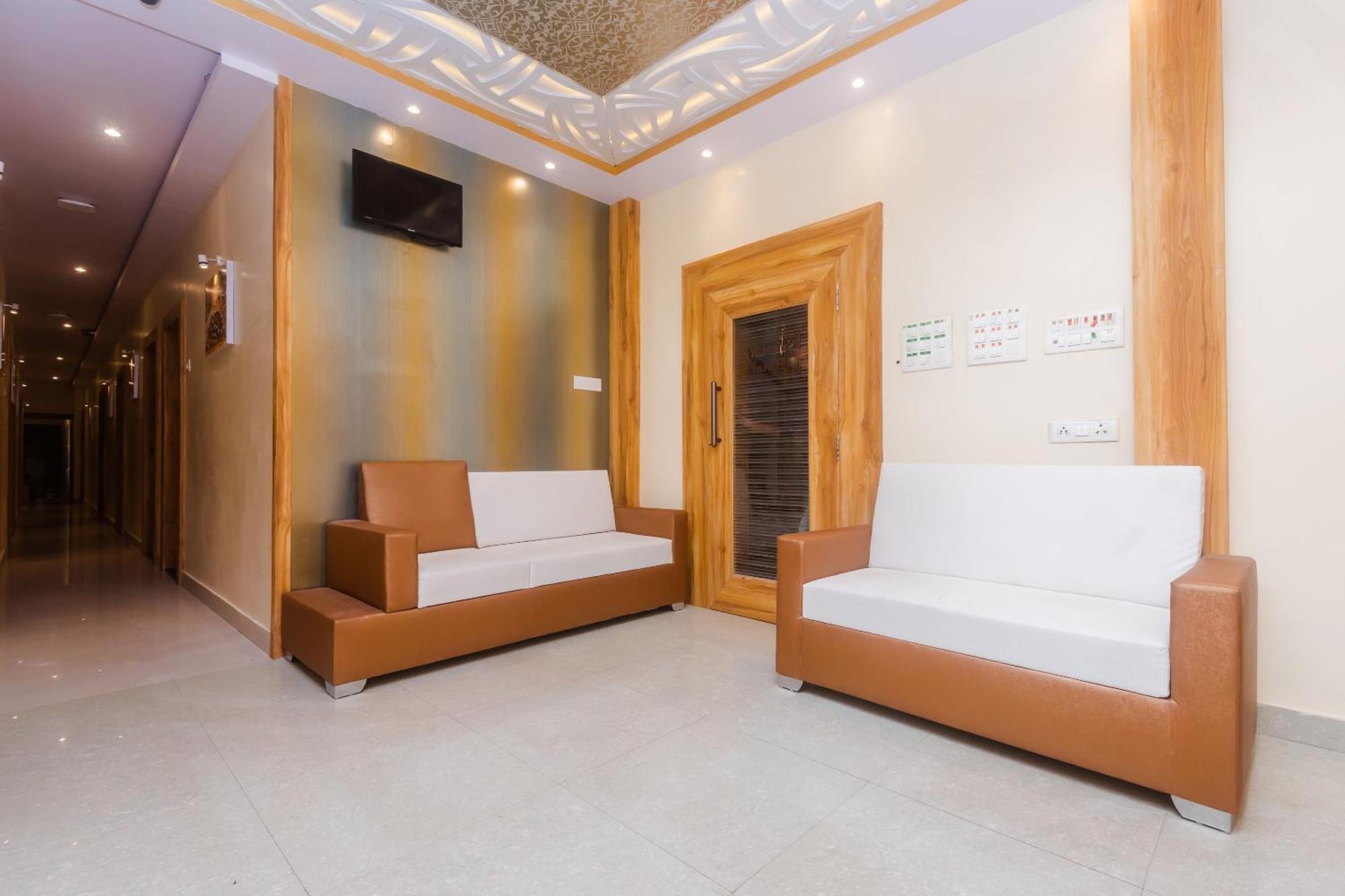 Hotel Sun City Near Saifee Hospital And Hn Reliance Bombaim Exterior foto